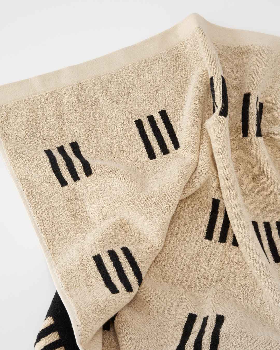 BAINA Claremont Bath Towel