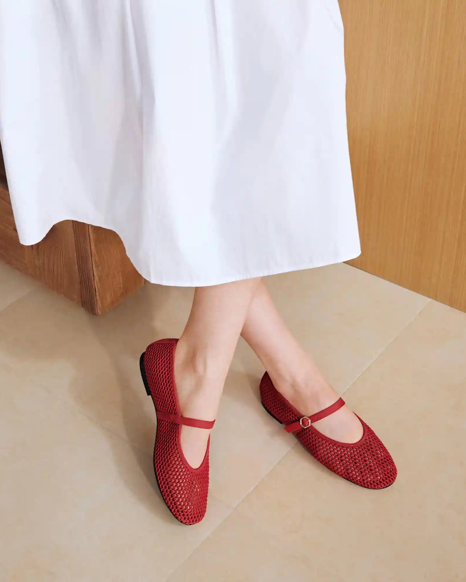 VIVAIA Almond-toe Mary Jane